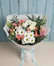 Букет цветов из:  Розы, Лизиантусы и Хризантемы в Новая Жизни