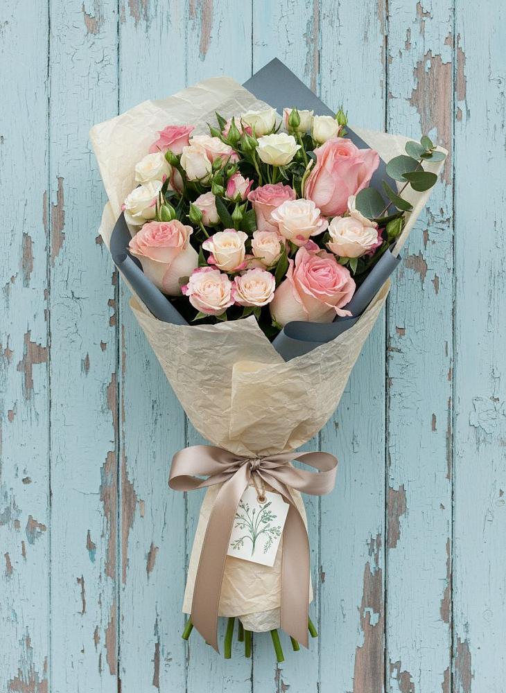 Букет цветов из: Розы в Новая Жизни