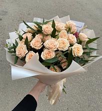 Букет Кремовые розы Латте в Новая Жизни