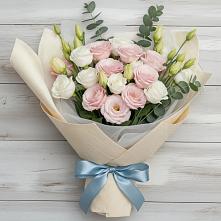 Букет цветов из:  Лизиантусы в Новая Жизни