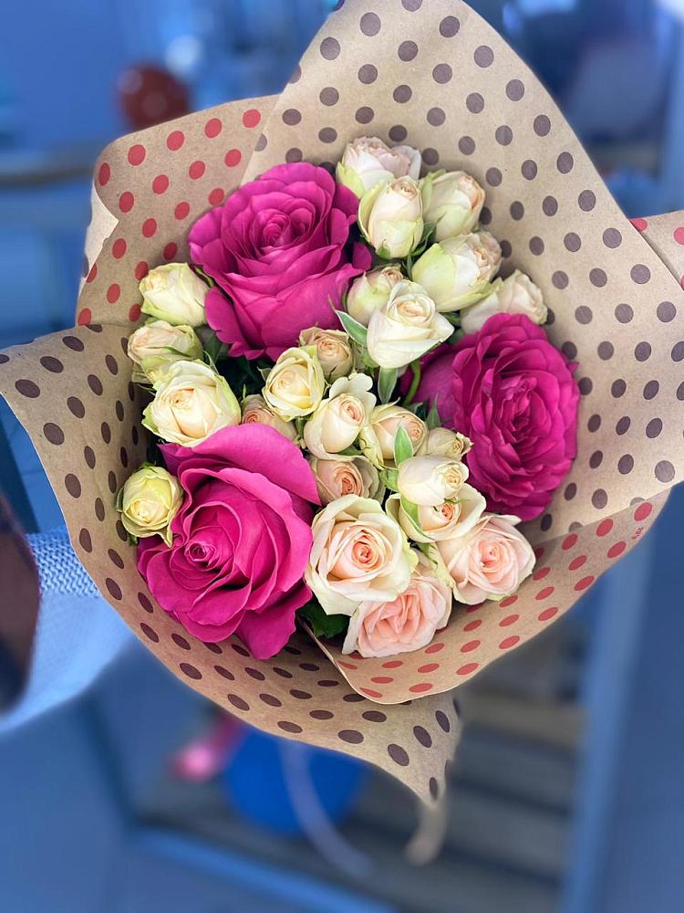 Букет цветов из: Розы в Новая Жизни