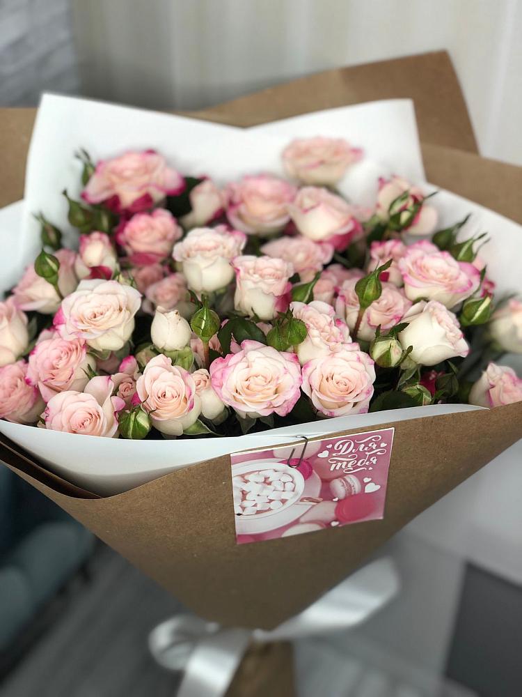 Букет цветов из: Розы в Новая Жизни