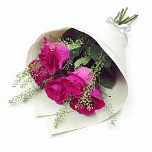 Букет цветов из:  Розы в Новая Жизни