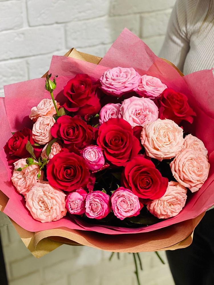 Букет цветов из: Розы в Новая Жизни