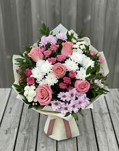 Букет цветов из:  Альстромерии, Гвоздики, Розы и Хризантемы в Новая Жизни